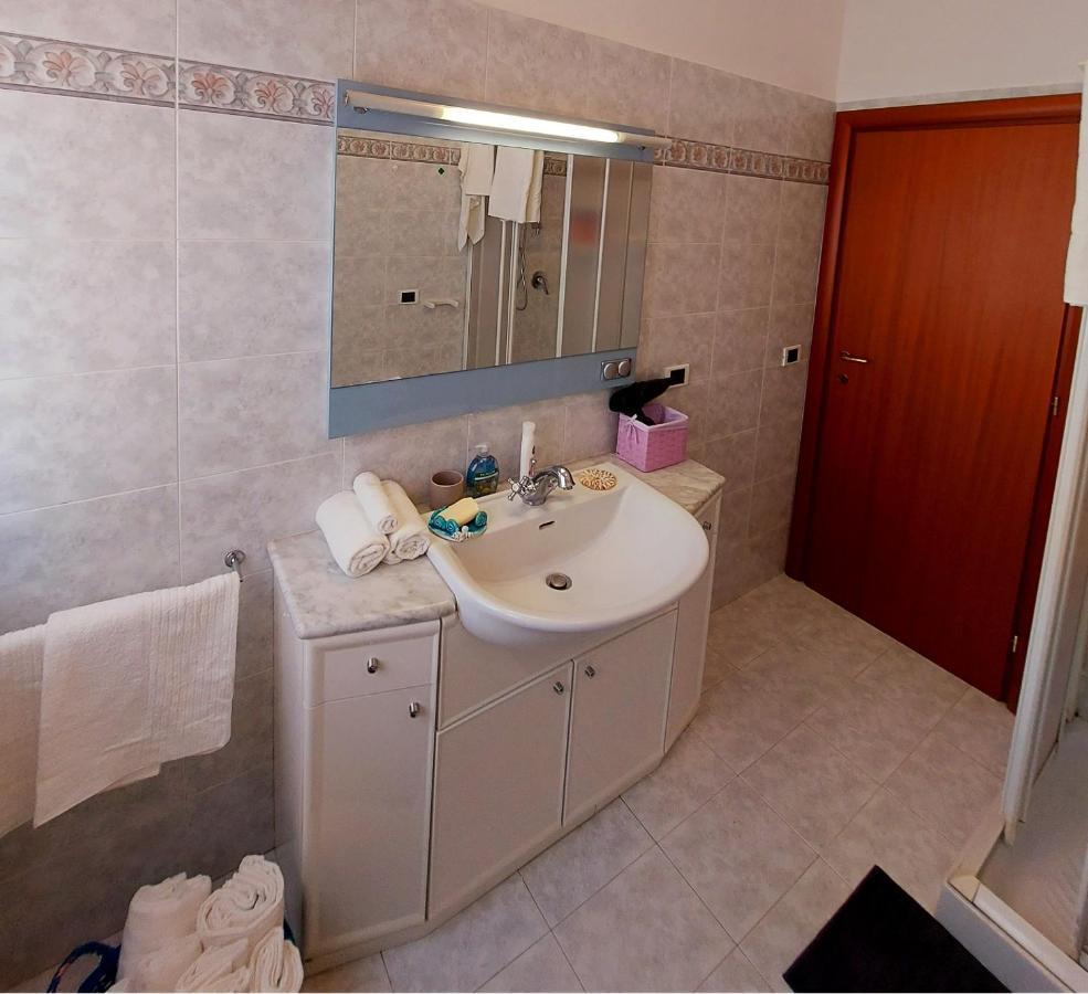 Appartamento Claudi A San Vincenzo Exterior foto